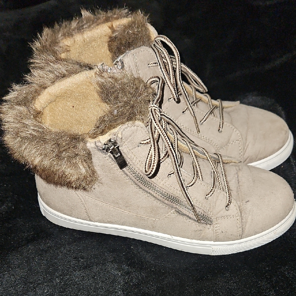 pop Taupe Faux Fur Lace-Up Winter Boots - Picture 2 of 8